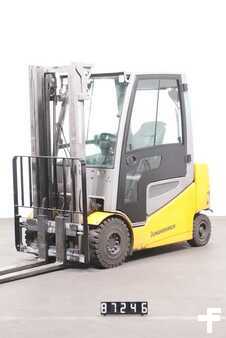 Sähkö - 4 pyör 2019  Jungheinrich EFG 425s (1)