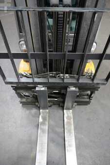 Sähkö - 4 pyör 2021  Jungheinrich EFG 320 (5)