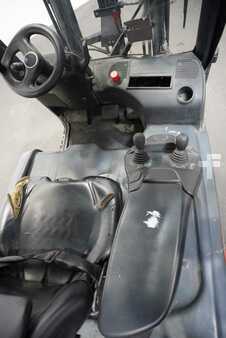 Sähkö - 4 pyör 2017  Linde E16H-02 (3)