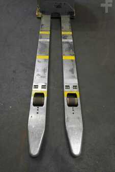 Transpaleta eléctrica 2019  Jungheinrich ESE 120 (5)