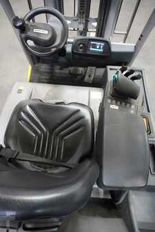 Sähkö - 3 pyör 2019  Jungheinrich EFG 220 (3)