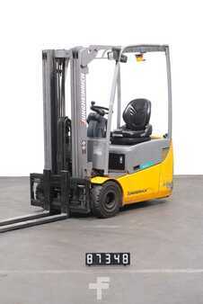 Sähkö - 3 pyör 2019  Jungheinrich EFG 115 (1)