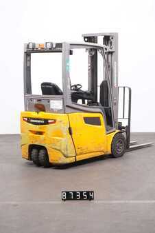 Sähkö - 3 pyör 2019  Jungheinrich EFG 216k (2)