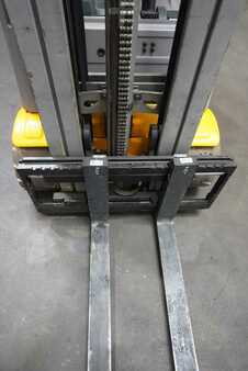 Sähkö - 4 pyör 2016  Jungheinrich EFG 320 (5)