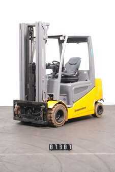 Sähkö - 4 pyör 2019  Jungheinrich EFG S30s (1)