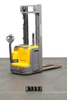 Pinontavaunu 2020  Jungheinrich EJC 214z (2)