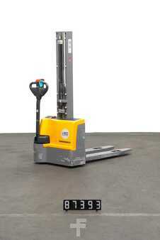 Stoccatori 2022  Jungheinrich EJC M10 Li-Ion (2)