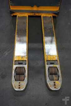 Låglyftare El 2022  Jungheinrich ERE 225 Drive Plus (5)