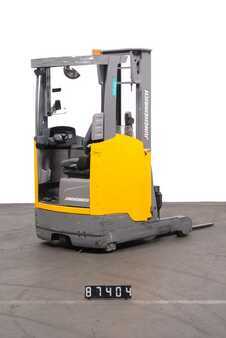 Työntömastotrukki 2022  Jungheinrich ETV 212 (2)