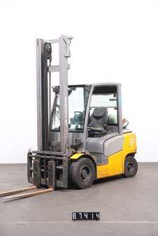 Gázüzemű targoncák 2017  Jungheinrich TFG 425 (1)