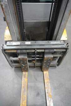 Gázüzemű targoncák 2017  Jungheinrich TFG 425 (5)