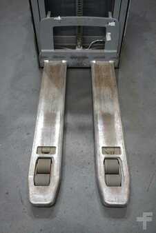 Apilador eléctrico 2020  Jungheinrich ERD 220 Drive plus (5)