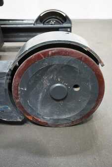 Carrelli retrattili 2020  Linde R 20 HD-01 (6)