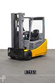 Sähkö - 3 pyör 2018  Jungheinrich EFG 220 (1)