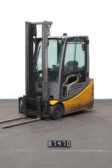 Sähkö - 3 pyör 2019  Jungheinrich EFG 216 (1)