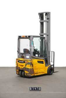 Elektro tříkolové VZV 2018  Jungheinrich EFG 218k (2)