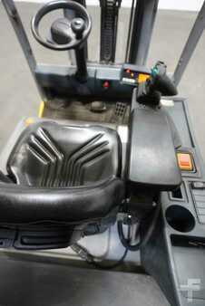 Sähkö - 3 pyör 2016  Jungheinrich EFG 220 (3)