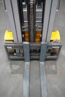 Sähkö - 3 pyör 2016  Jungheinrich EFG 220 (5)