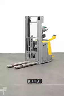 Magasemelésű béka 2017  Jungheinrich ERC 214z (1)