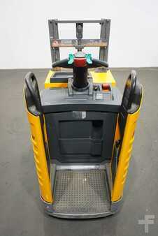 Apilador eléctrico 2017  Jungheinrich ERD 220 BASIS-S (3)