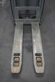 Apilador eléctrico 2017  Jungheinrich ERD 220 BASIS-S (5)