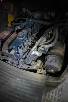 Gázüzemű targoncák 2016  Jungheinrich TFG 425 (4)