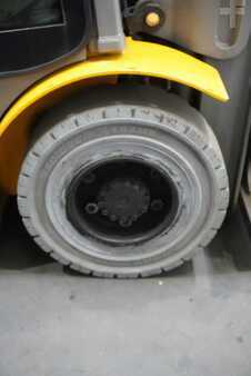 Gázüzemű targoncák 2016  Jungheinrich TFG 425 (6)