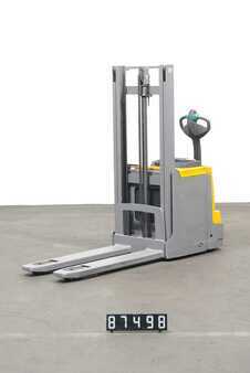 Magasemelésű béka 2017  Jungheinrich EJD 220 (1)