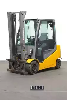 Elektromos 4 kerekű 2017  Jungheinrich EFG 430s (1)