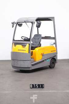 Schlepper 2017  Jungheinrich EZS 570 (1)