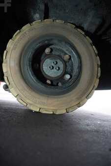 Schlepper 2017  Jungheinrich EZS 570 (5)