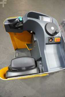 Transpallet elettrici 2018  Jungheinrich ESD 120 (3)