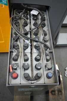 Elektromos emelőkocsik 2018  Jungheinrich ESD 120 (4)