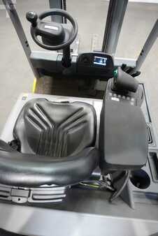 Eléctrica de 3 ruedas 2020  Jungheinrich EFG 215 (3)