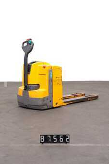 Nízkozdvižný vozík 2020  Jungheinrich EJE 220r (2)