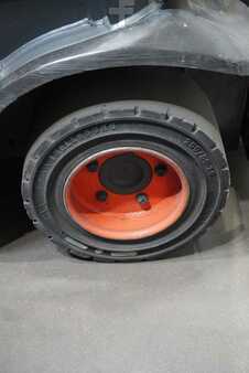 Chariots élévateurs diesel 2020  Linde H 20 D-01 (6)