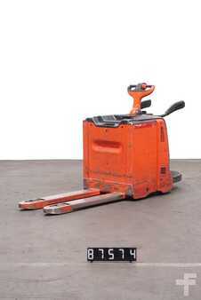 Electric Pallet Trucks 2018  Linde T 30 AP (1)
