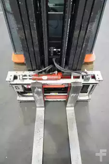 Elektrisk- 4 hjul 2016  Toyota 8FBMT35 (5)