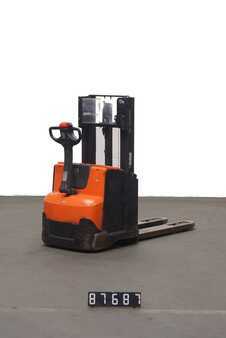 Ruční vysokozdvižný vozík 2014  BT SWE 200 D (2)