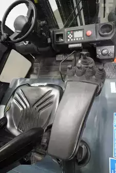 Elektrisk- 4 hjul 2017  Toyota 8FBMKT30 (3)