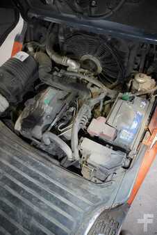 Diesel truck 2015  Toyota 02-8FDF30 (4)