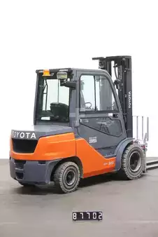 Dieselový VZV 2021  Toyota 52-8FDJF35 (2)