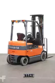 Elektromos 4 kerekű 2012  Toyota 7FBMF20 (2)