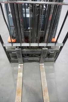 Elektromos 3 kerekű 2016  Toyota 8FBE20T (5)