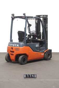 Elektromos 4 kerekű 2017  Toyota 8FBM20T (2)