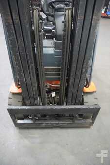 Elektromos 4 kerekű 2017  Toyota 8FBM20T (5)