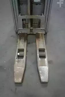 Apilador eléctrico 2020  Jungheinrich EJC 214 Li (5)