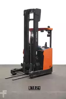 Schubmaststapler 2018  Toyota RRE140H (1)