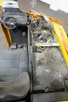 Tolóoszlopos targonca 2004  Jungheinrich ETVQ25 (3)