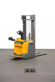 Stoccatori 2019  Jungheinrich ERC 214z Li-Ion (2)